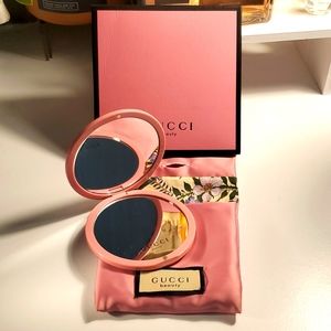 Gucci Beauty mirror